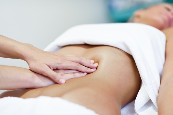 Traitement par ostéopathie, Pia, Célia Ferriz